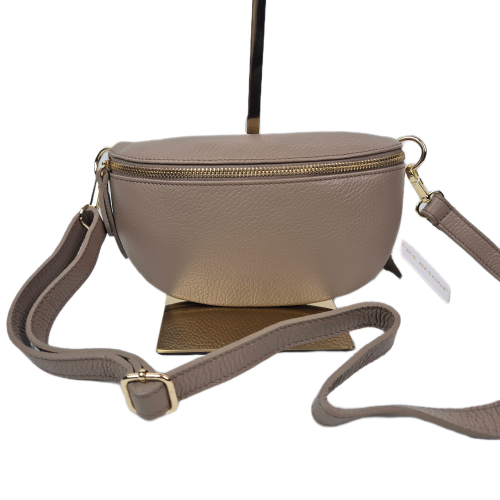 Laura Biaggi, mała nerka skórzana beżowa skóra naturalna licowa mała włoska torebka damska listonoszka crossbody TS13-812c