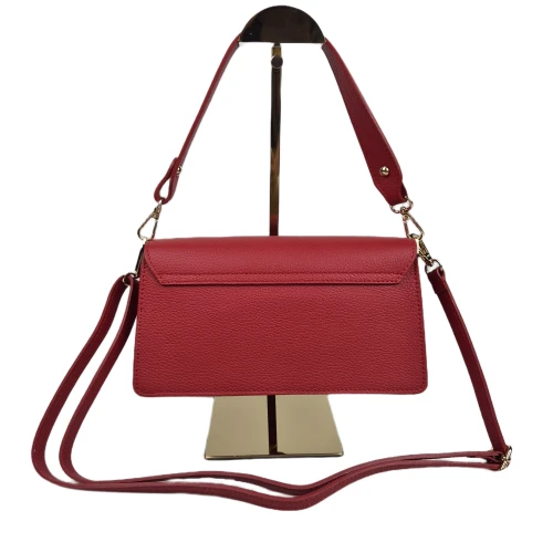 Borse in Pelle skórzana torebka damska na ramię czerwona z klamrą złote detale pojemna elegancka crossbody włoska skóra naturalna licowa