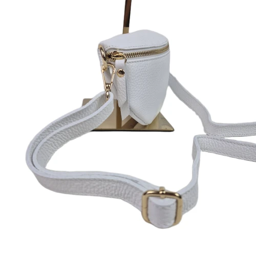 Mała skórzana nerka listonoszka skóra naturalna licowa crossbody z paskiem włoska srebrne okucia biała