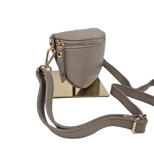 Mała skórzana nerka listonoszka skóra naturalna licowa crossbody z paskiem włoska taupe