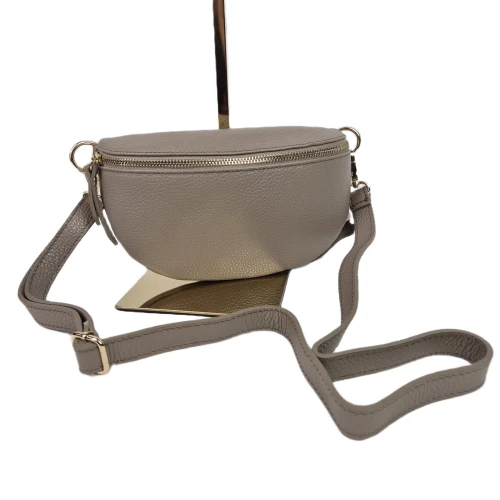 Mała skórzana nerka listonoszka skóra naturalna licowa crossbody z paskiem włoska taupe