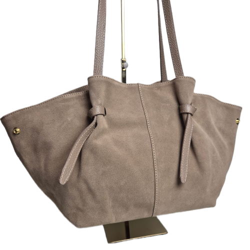 Laura Biaggi zamszowa torebka shopper z napami beżowa taupe skóra naturalna zamszowa włoska torebka shopperka pojemna na co dzień do pracy rozpinana TS05-101C