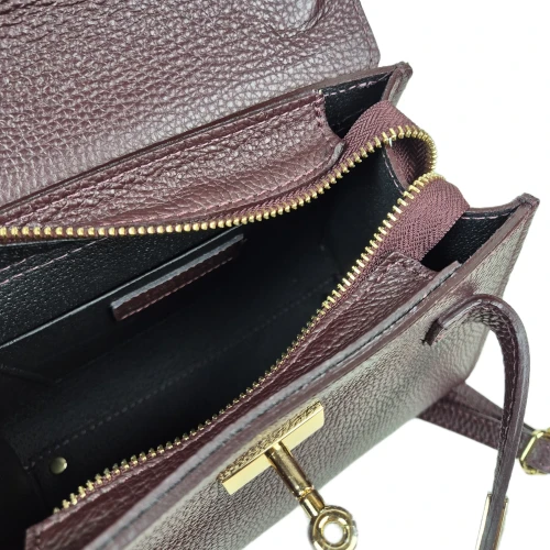 Vera Pelle mała skórzana torebka damska kuferek bordowa burgundowa pojemna z paskiem crossbody włoska skóra naturalna licowa elegancka
