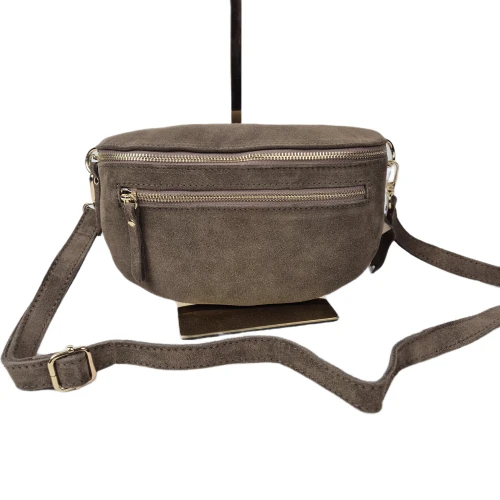 Mała nerka saszetka listonoszka skórzana zamszowa skóra naturalna zamszowa brązowa fango pojemna z paskiem crossbody na codzień
