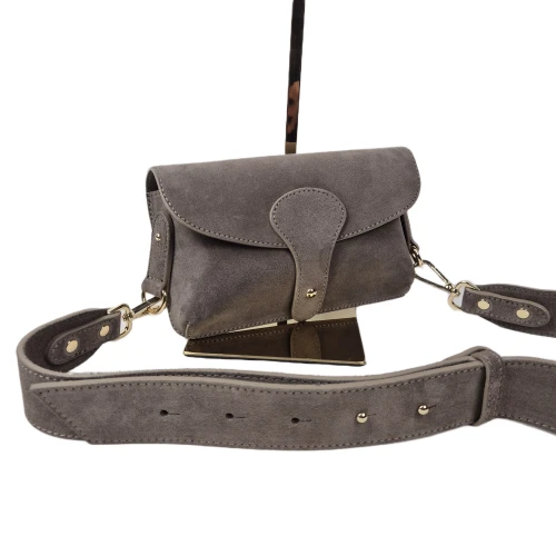 Vera Pelle mała nerka listonoszka skórzana zamszowa skóra natura szaro beżowa taupe crossbody elegancka