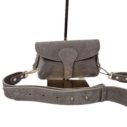 Vera Pelle mała nerka listonoszka skórzana zamszowa skóra natura szaro beżowa taupe crossbody elegancka