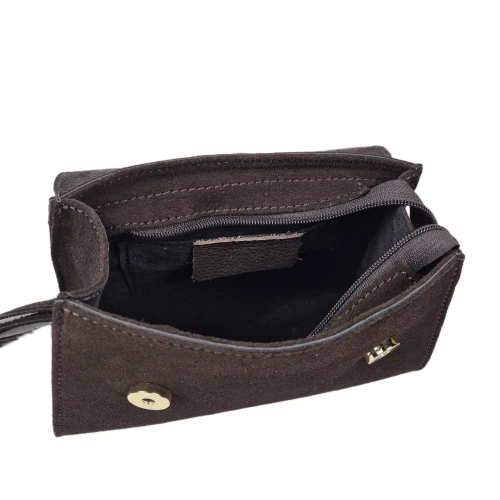 Laura Biaggi mała czekoladowa brązowa torebka skórzana zamszowa skóra naturalna kuferek z paskiem crossbody