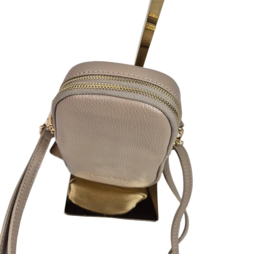 Laura Biaggi mała beżowa torebka listonoszka rowerówka skóra naturalna licowa crossbody z paskiem pojemna
