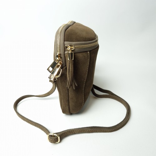 Laura Biaggi mała zamszowa torebka damska skórzana skóra naturalna włoska pojemna na codzień casual crossbody z paskiem brązowa beżowa mocha mokka taupe
