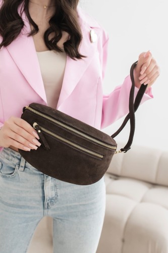 Laura Biaggi, duża zamszowa nerka skórzana brązowa czekoladowa skóra naturalna zamszowa włoska torebka damska listonoszka crossbody TS04-505